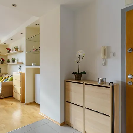 Lumina Stylish 3-rooms In Apartment