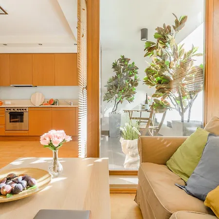 Апартаменты Lumina Luxury 3-rooms In *