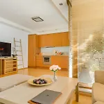 Lumina Stylish 3-rooms In Appartamento